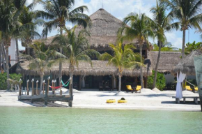 Гостиница Amaite Beach Hotel  Остров Холбокс